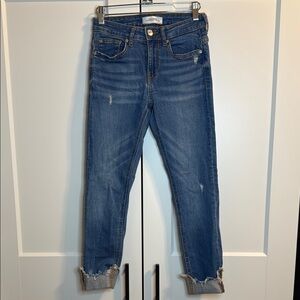 Zara Blue Ankle Cropped Jeans with Frayed Hem